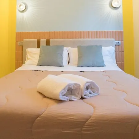 Leopardi Design With 2 Bathrooms