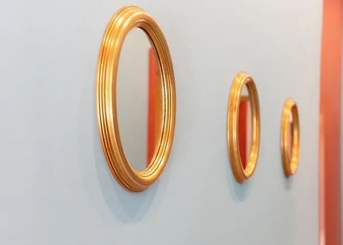 Leopardi Design With 2 Bathrooms *